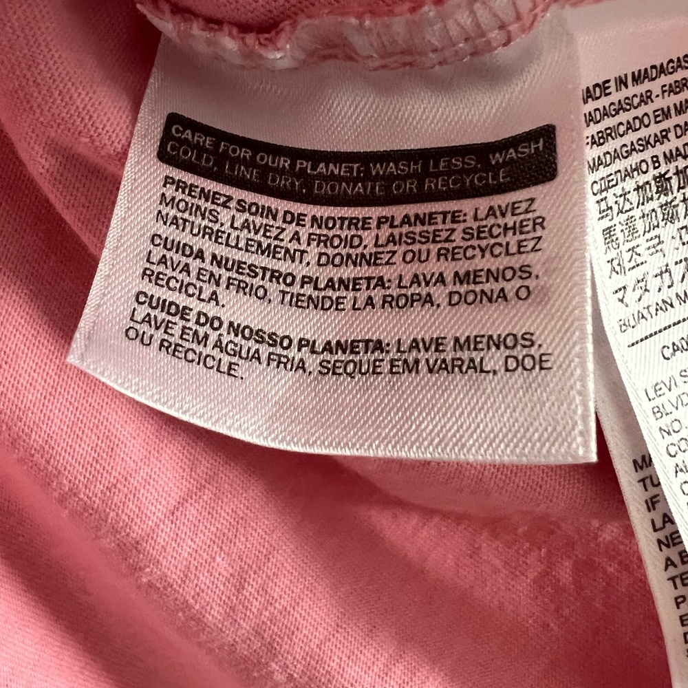Levi’s Pink Short Sleeve Tee 100% Cotton Size Medium Women’s - Picture 9 of 10